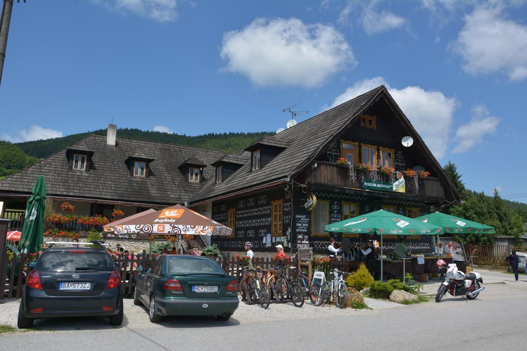 Penzion Javorina Čičmany Екстериор снимка