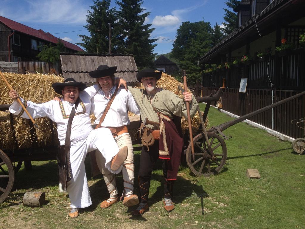 Penzion Javorina Čičmany Екстериор снимка